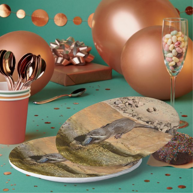 Prato De Papel **"Banquete Pondside: Uma Porta e Sua Captura"** (Múltiplo)