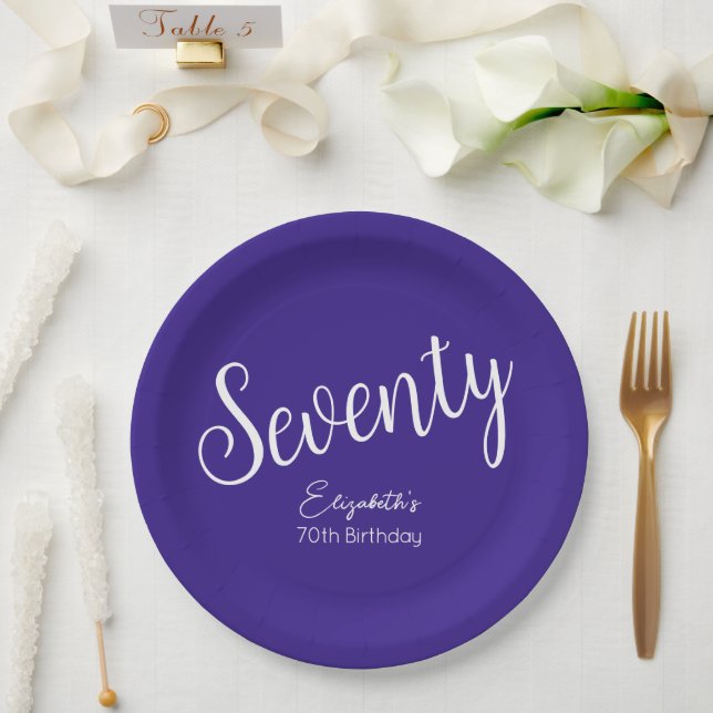 Prato De Papel Bastante Moderno Script Purple 70 Birthday (Casamento)
