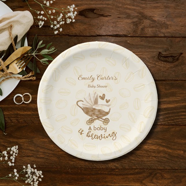 Prato De Papel Bebê está criando Chás de fraldas de ameixa (Criador carregado)