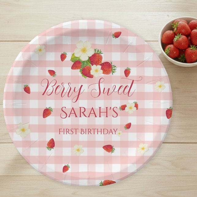Prato De Papel Berry Sweet Strawberry 1st Birthday Party (Berry Sweet Strawberry 1st Birthday Party Paper Plates)