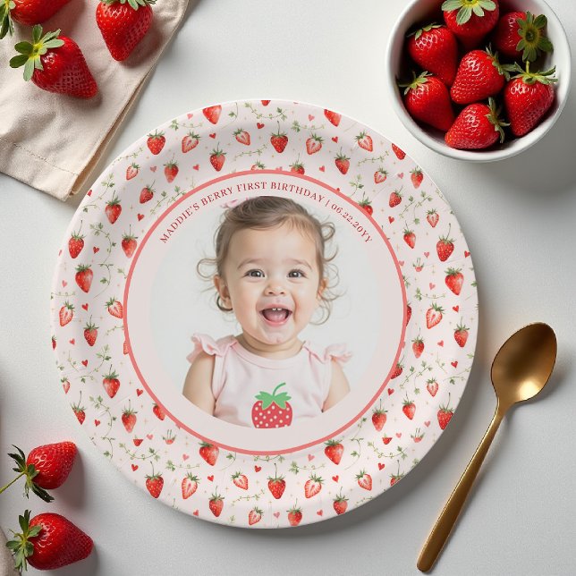 Prato De Papel Berry Sweet Strawberry Patch Photo 1st Birthday (berry first birthday party photo paper plate girls strawberry 1st watercolor summer farmhouse patch)
