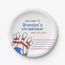 Boliche Vermelha e Azul Jogada no Aniversário da 6