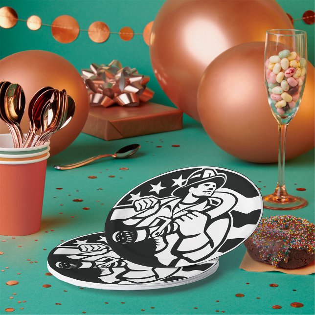 Prato De Papel Bombeiro Americano Herói Negrito e Branco (Criador carregado)