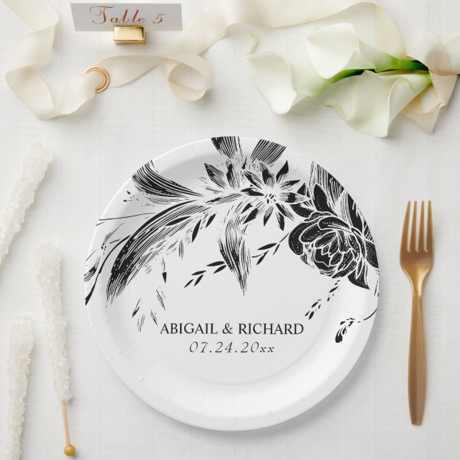 Prato De Papel Casamento de flores brancas e pretas elegantes (Casamento)
