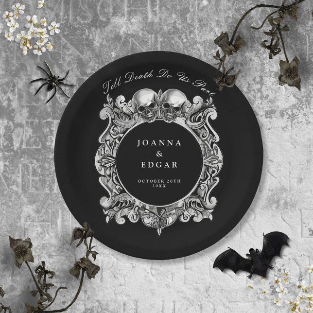 Prato De Papel Casamento Gótico De Crânios Pretos E Brancos (Black And White Skulls Gothic Wedding Paper Plates)