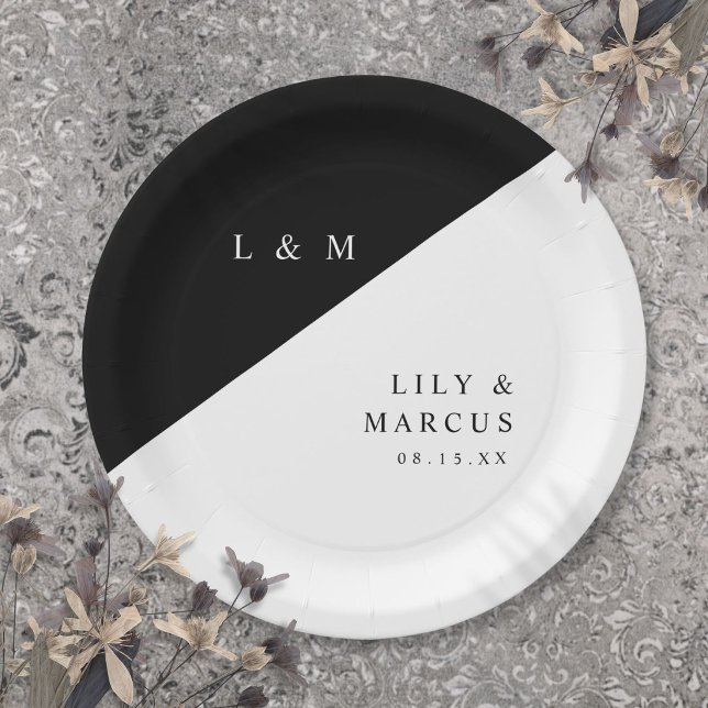 Prato De Papel Casamento Simples e Elegante com Monograma Preto e (Simple Elegant Black And White Monogram Wedding Paper Plates)
