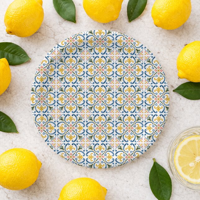 Prato De Papel Chá de Bebê Italiano com Azulejos Azuis (Italian Blue Tile Bridal Shower Paper Plates. Pair with matching invitations, napkins, and decor.)
