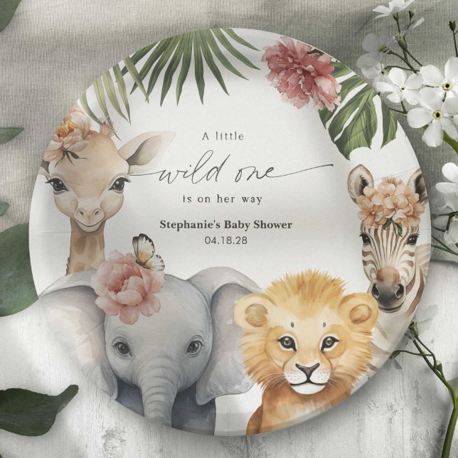 Prato De Papel Chá De Meninos Safari Selvagem Cute One Safari (A little Wild One is on her way, Safari animal baby girl shower party paper plates.)