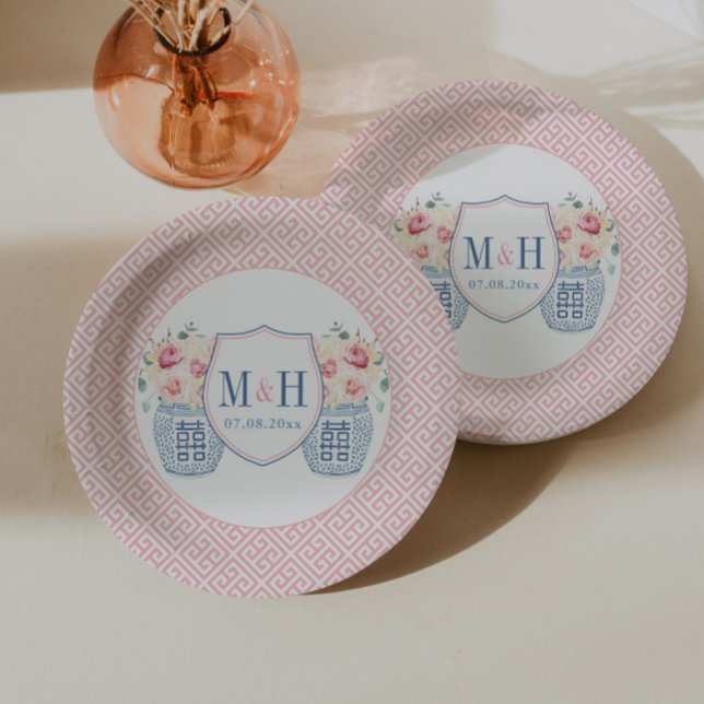 Prato De Papel Chá de Noiva com Monograma de Rosas Rosa Bonito (Pretty pink and navy chinoiserie couples monogram paper plates for wedding or jack and jill shower)