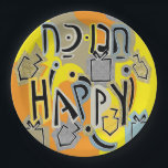 Prato De Papel Chanukah Happy Glitzy<br><div class="desc">Chanukah Happy Glitzy Paper Plates. Adicione uma mensagem em qualquer lugar na placa usando sua fonte, estilo, cor e tamanho favoritos. Obrigados para parar e comprar. Muito apreciado! Feliz Chanukah/Hanukkah! Tamanho e estilo: Placa de Papel Redonda de 9" Joga uma festa espetacular com placas de papel totalmente personalizáveis para corresponder...</div>
