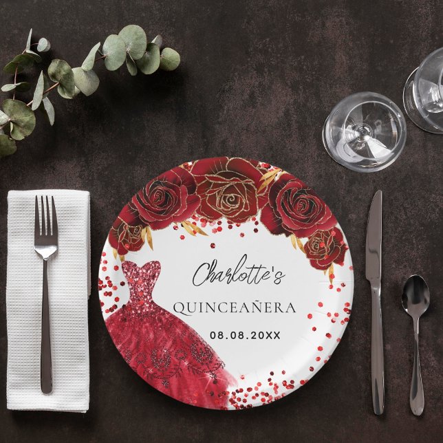 Prato De Papel Cinceanera vermelha flores brancas (Criador carregado)