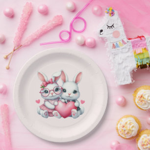 Prato De Papel Coelhinhos Fofos Compartilhando um Coração