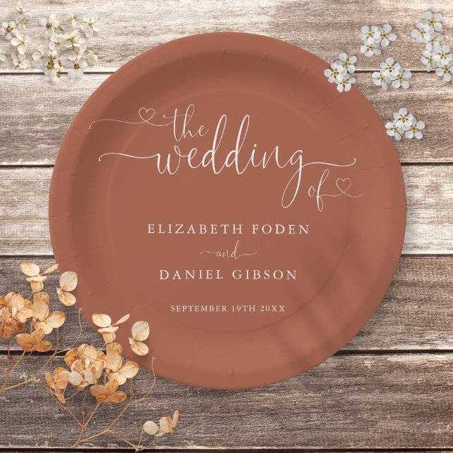 Prato De Papel Coração de Terracota Casamento Script (Terracotta Heart Script Wedding Paper Plates)