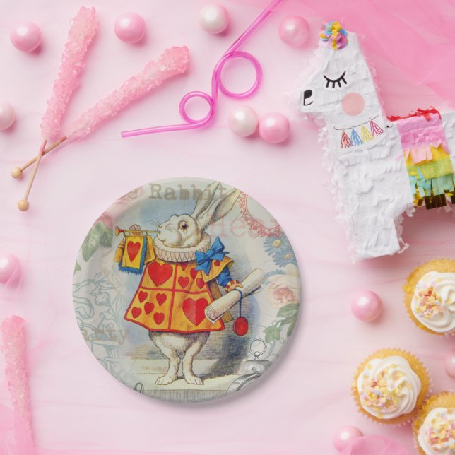 Prato De Papel Corações do Coelho Branco Alice Clássico (Festa)