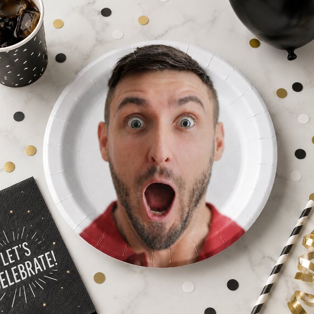 Prato de Papel de Foto Personalizado | Louças para (Custom photo paper plate with upload picture design for birthdays and funny party tables.)