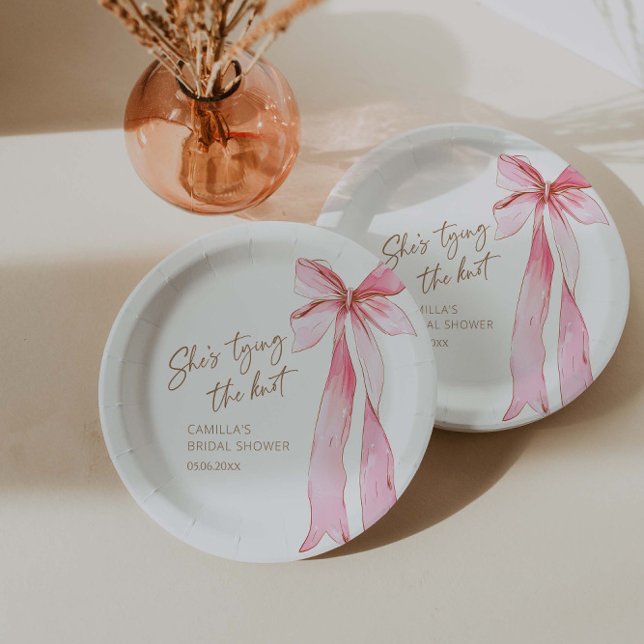 Prato De Papel Ela é Casando de Arco de Rosa (Criador carregado)