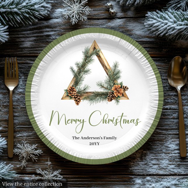 Prato De Papel Elegant Boho Scandinavian Pine Wreath Holiday  (Elegant Boho Scandinavian Pine Wreath Holiday Paper Plates)