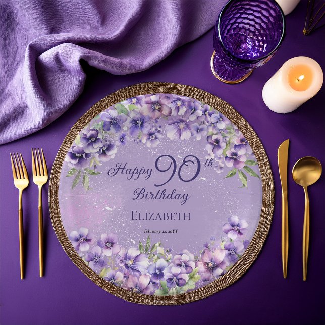 Prato De Papel Elegant Purple Violets Floral Happy 90th Birthday (Boho Elegant Purple Violets Floral Happy 80th Birthday Party Paper Plates)
