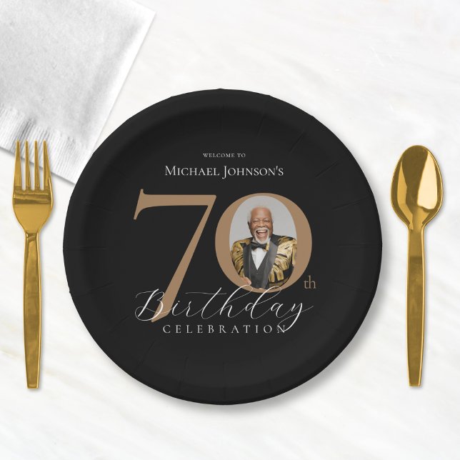 Prato De Papel Elegante 70 Birthday (Elegant Black and Gold 70th Birthday Paper Plates)