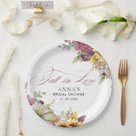 Prato De Papel Elegante Queda No Chá de panela De Amor