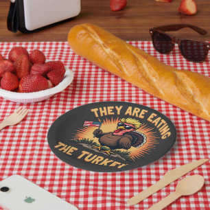 Prato De Papel Eles Estão Comendo A Vance Da Turca