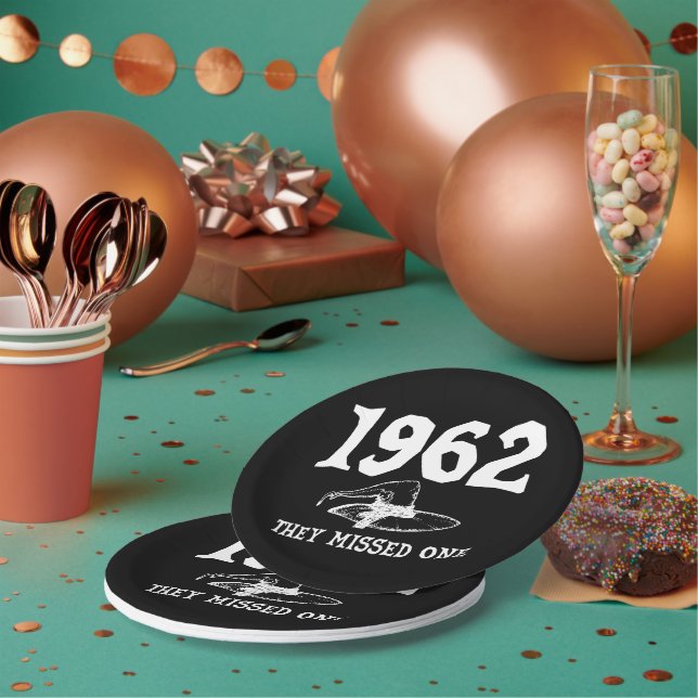 Prato De Papel Em 1962, Perderam Um Salem Witch Halloween (Múltiplo)