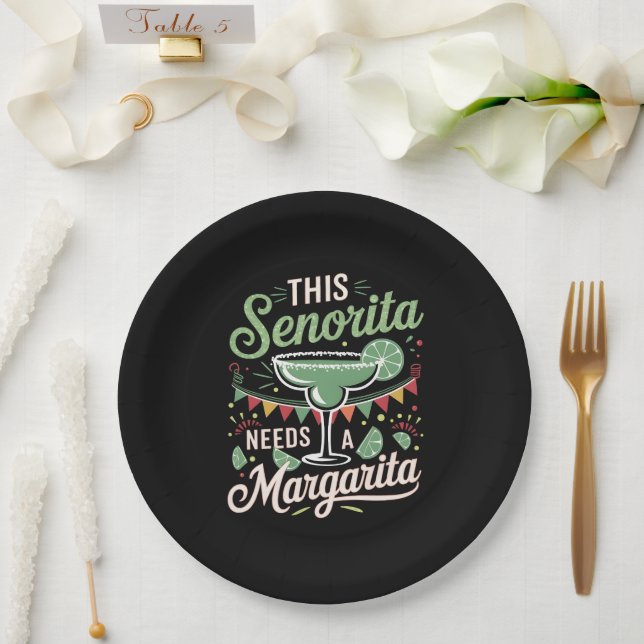 Prato De Papel Esta senhorita precisa de uma Margarita - Margarit (Casamento)