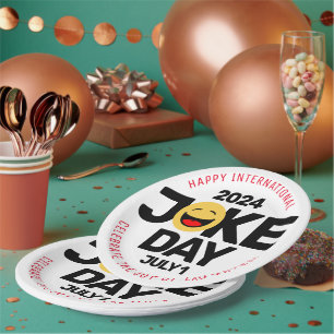 Prato De Papel Face do Dia Internacional da Piada