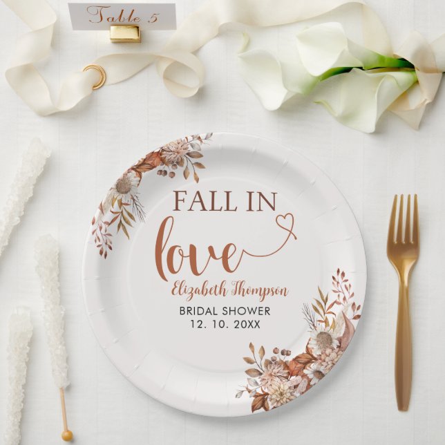 Prato De Papel Fall in Love Cute Fall Bridal Shower  (Casamento)
