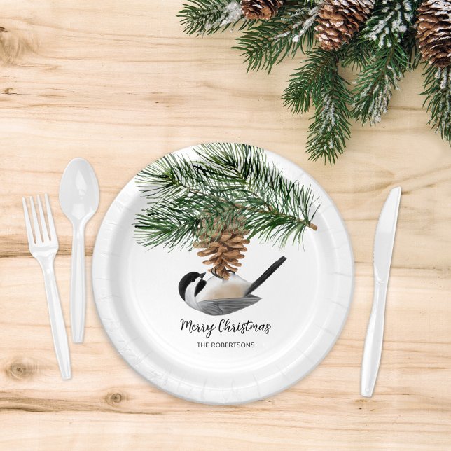 Prato De Papel Feliz Natal Chickadee no Pinheiro (Criador carregado)