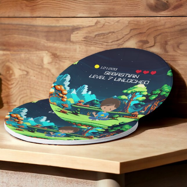 Prato De Papel Festa de aniversário divertida do jogo de computad (Fun Novelty Computer Game Birthday Party Paper Plates from Ricaso. Personalized with name and age)