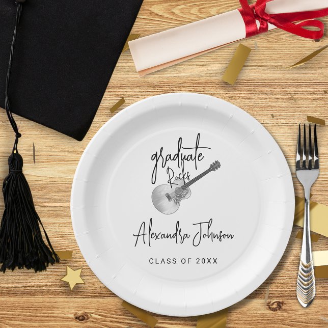 Prato De Papel Festa de formatura de Violão Moderno Trendy (Modern script rustic country guitar music themed graduation party custom paper plate)