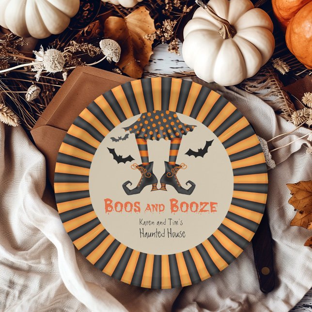 Prato De Papel Festa de Halloween das Pernas da Bruxa Engraçada (Available in 7" diameter and 9" diameter sizes.)