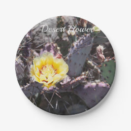 Prato De Papel Flor de cacto amarelo em primavera