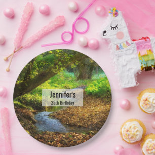 Prato De Papel Forest Creek - Belo Aniversário da Foto Natural