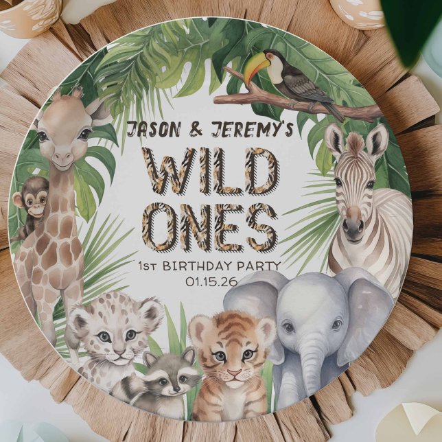 Prato De Papel Gêmeos Selvagens um primeiro aniversario da selva  (Wild one 1st birthday, Safari animals themed boy first birthday celebration paper plates.)