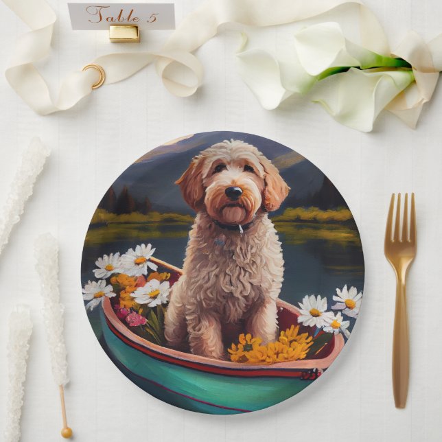 Prato De Papel Goldendoodle em um remo: Uma aventura cêntrica (Casamento)