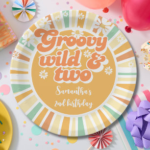 Prato De Papel Groové selvagem e dois aniversários de criança de