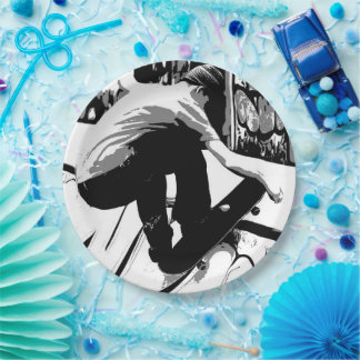 Prato De Papel Hitting the Ramp - Skateboarder