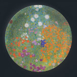 Prato De Papel Jardim Flor (por Gustav Klimt)<br><div class="desc">Este design apresenta uma pintura do artista austríaco Gustav Klimt (1862-1918). É uma representação de um belo jardim floral no estilo impressionista típico de Klimt. As flores quase parecem estar transbordando, e é impossível não se sentir otimizado por sua beleza. A obra original foi concluída em 1907 e seu título...</div>