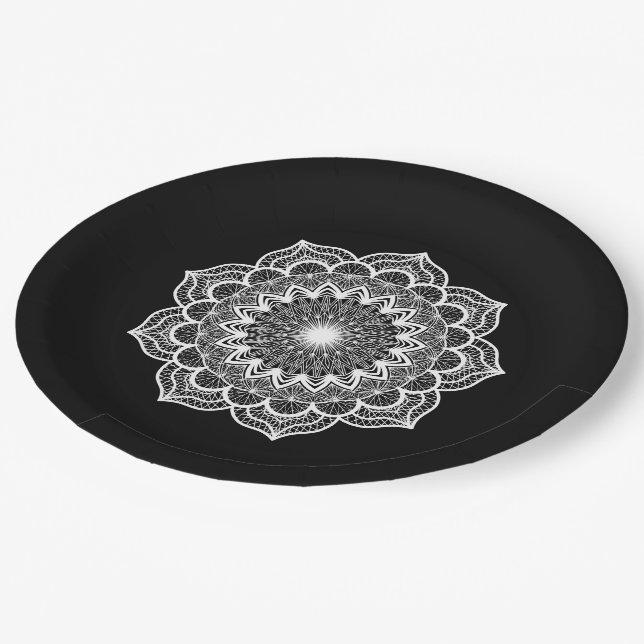 Prato De Papel Mandala Branco em Fundo Preto (Inclinado)