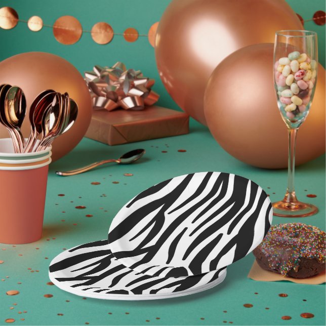 Prato de Papel Moderno com Estampa de Zebra Preto  (Múltiplo)