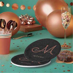 Prato De Papel Monograma de Casamento Elegante Dourado com Rosa p