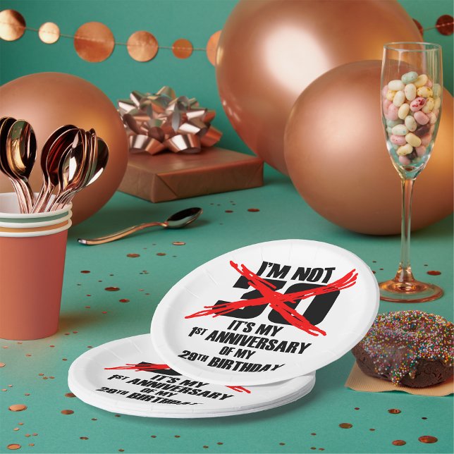 Prato De Papel Não tenho 30 anos (Criador carregado)