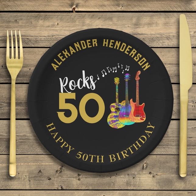 Prato De Papel Nome da Festa de aniversário 50ª Guitars Rocks 50 (Personalized for him 50th birthday party rock and roll funky guitars black and gold paper plates)