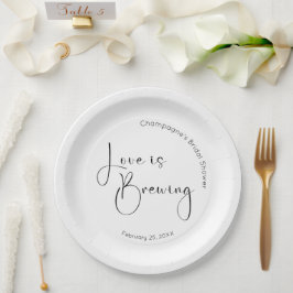 Prato De Papel O Amor Com O Chá de panela De Script Moderno Está