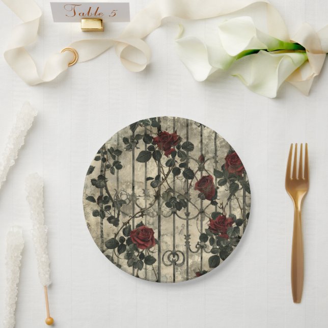 Prato De Papel Padrão Rosa de Jardim Gótico Vitoriano (Casamento)