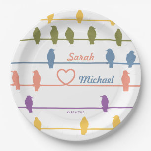 Prato De Papel Pássaros em um fio com uma reviravolta romântica. 