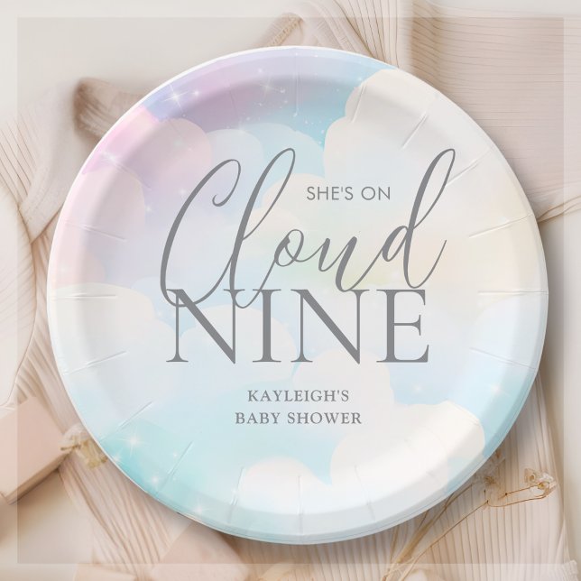 Prato De Papel Pastel Ela está no Chá de fraldas Cloud Nine (Criador carregado)
