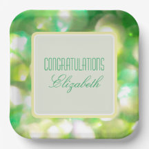 Placa de papel em luzes verdes